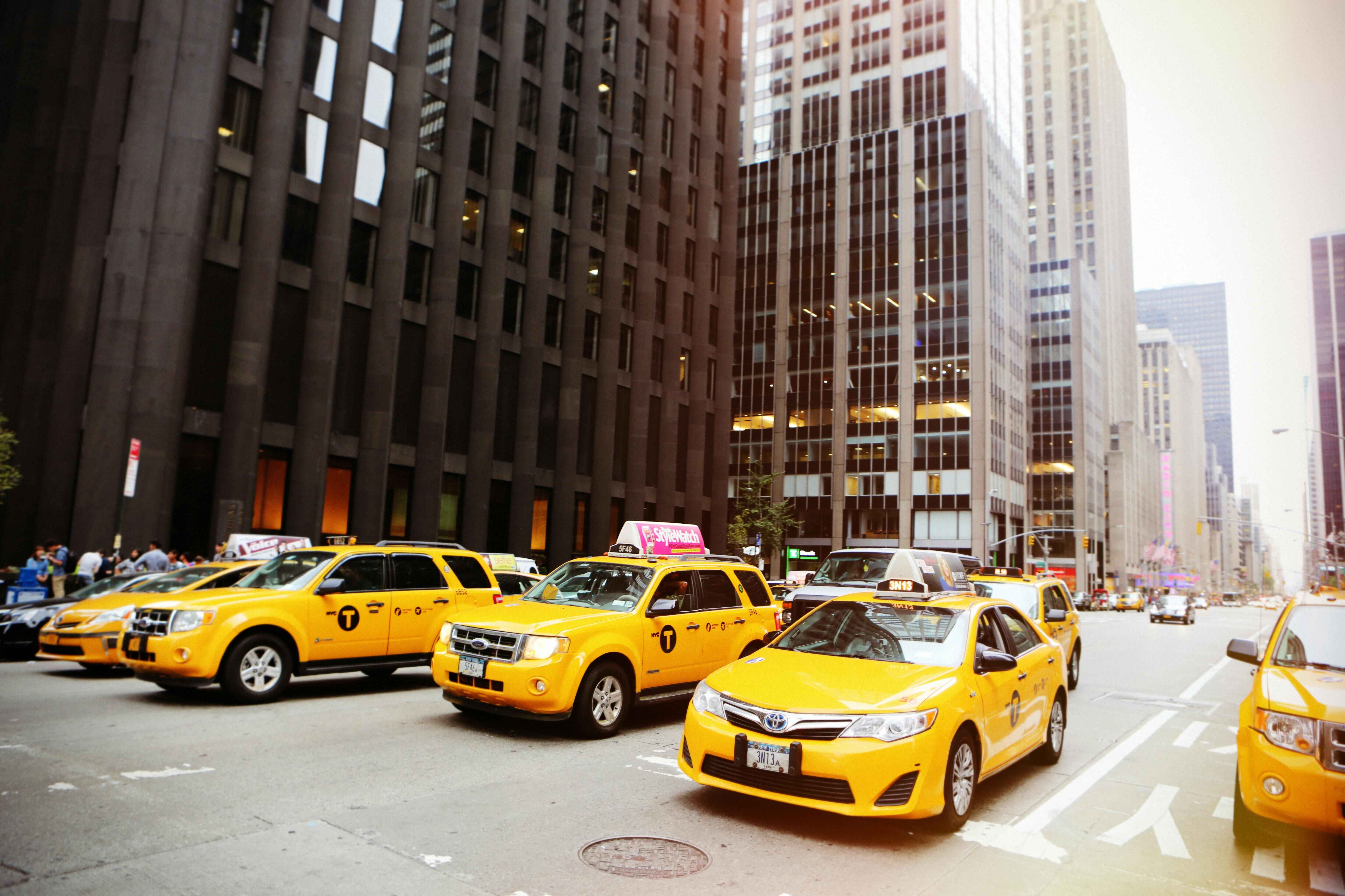Why More Taxi Companies Are Outsourcing Their Dispatch Operations